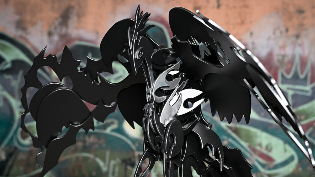 Thor Metal Art Fenix sculpture installation in Miami
